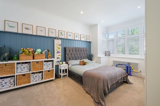 105, Meadow Walk, Ewell photo 4