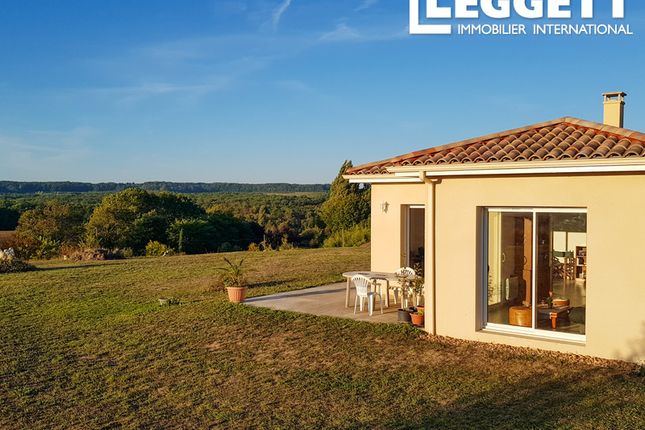 Villa for sale in Thénac, Dordogne, Nouvelle-Aquitaine