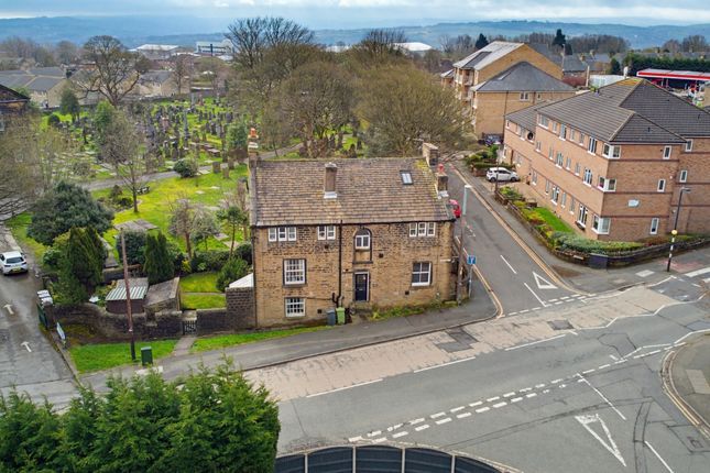 93, MOOR HILL ROAD, HUDDERSFIELD photo 2