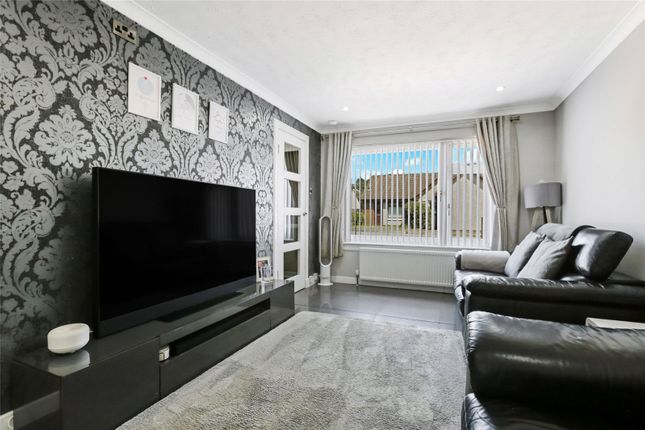 3, Gavin Place, West Lothian photo 3