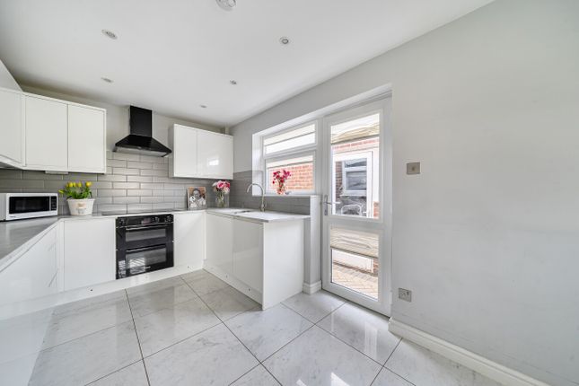 44, Hungerford Drive, Berkshire photo 4