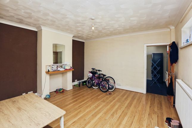 1, Coombe Road, Gosport photo 3