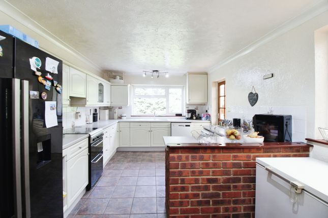 Bungalow for sale in Springfield Avenue, Holbury, Southampton, Hampshire