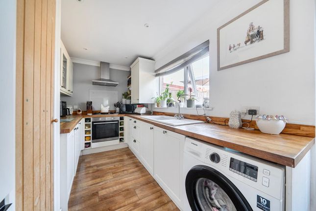 26, Woodgreen Avenue, Havant photo 4