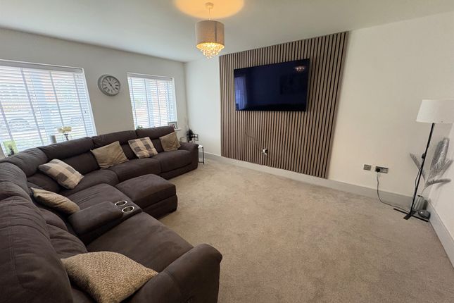 26, Hunters Way, Stockton-On-Tees photo 2