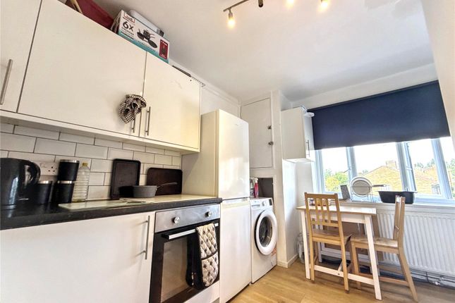 106,, Stroud Crescent, London photo 4