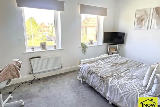 5, Lord Hawke Way, Newark photo 4