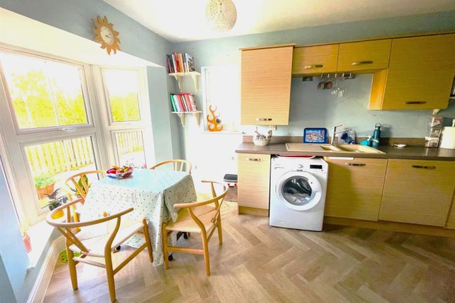 6, Y Ffowndri, Llanelli photo 3