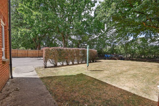 2, Bakers Way, Dorking photo 4