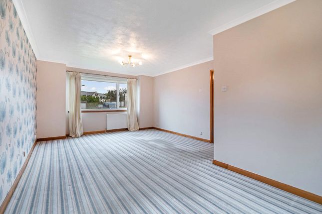 Flat for sale in Queens Court, Milngavie, Glasgow, East Dunbartonshire