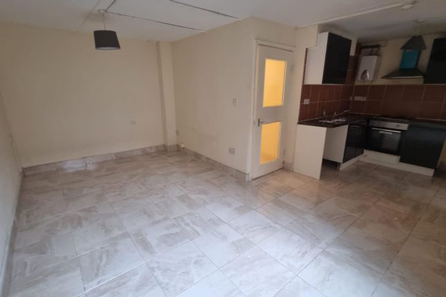 Flat 30, St Clements Court, 94 Fosse Lane, Leicester photo 3