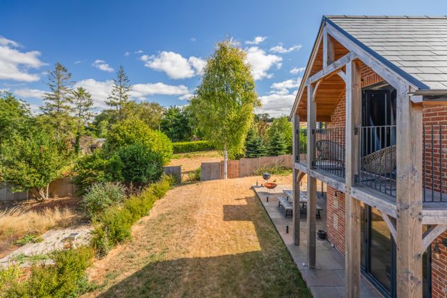 Myrtle Cottage,, Shaftesbury Road, Blandford Forum photo 4
