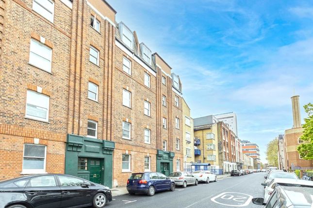 Thumbnail Flat to rent in Cavell Street, London