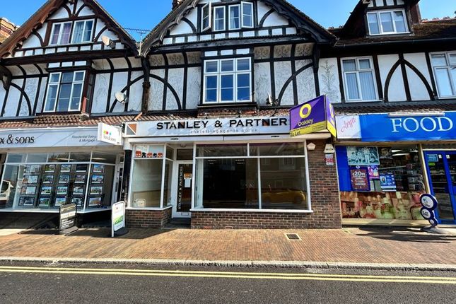 Thumbnail Retail premises to let in 14 Station Road, Burgess Hill, West Sussex