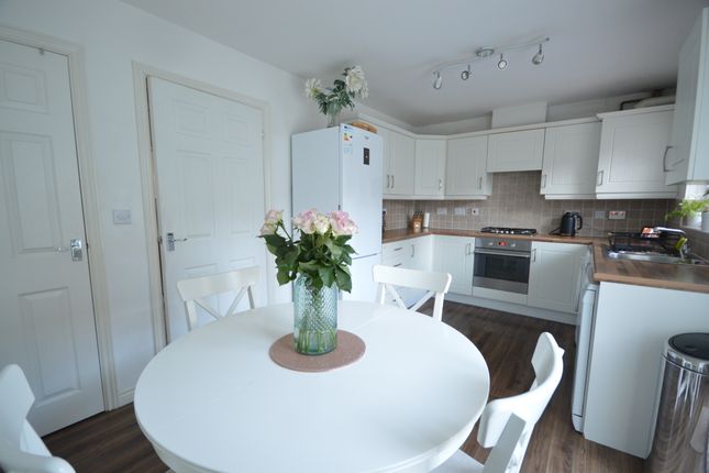 28, Cottingham Drive, Cardiff photo 2