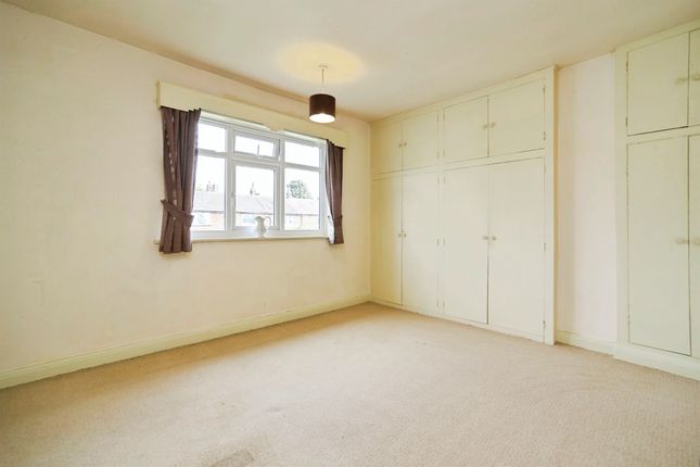 49, Swincar Avenue, Leeds photo 4