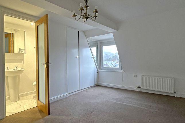 The Penthouse, Wyndham Court, The Esplanade, Sidmouth photo 3