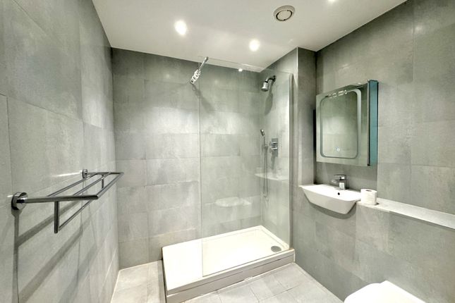 Trinity Court, Pinner photo 4