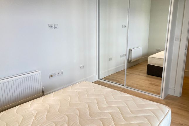 Flat to rent in Very Near Fulton Road Area, Wembley Park