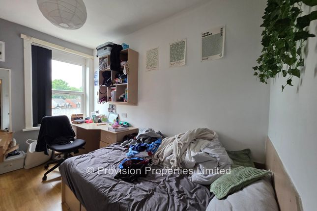 27, Ashville Road, Hyde Park photo 5