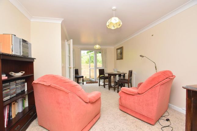 1 Clarks Court, High Street, Cullompton photo 3
