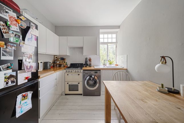 46,Top Flat, Adelaide Avenue, London photo 4