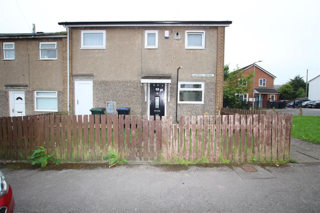 Thumbnail Town house to rent in Clay Hill Drive, Wyke, Bradford