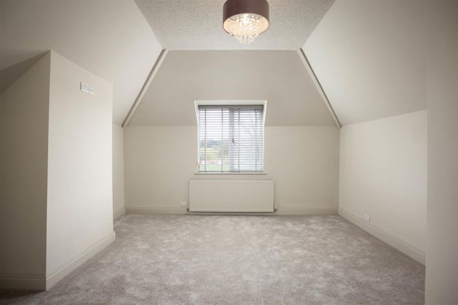 Flat for sale in Wetherby Road, Scarcroft, Leeds