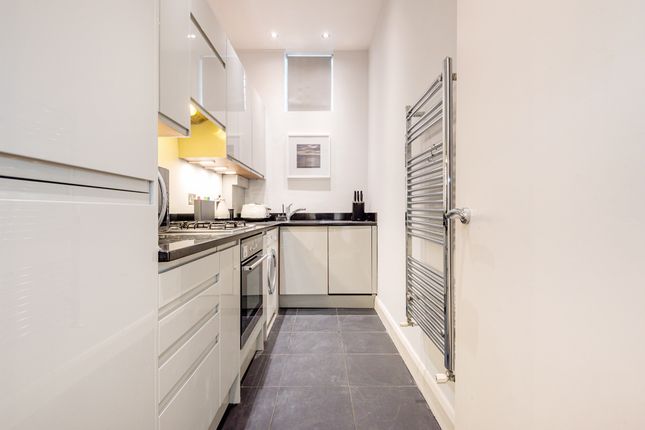 Flat to rent in Nevern Road, London
