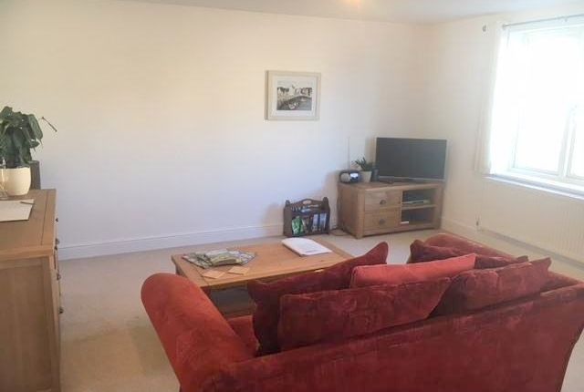 Flat 24, The Water’s Edge Apartments, Penryn photo 4