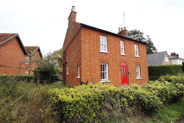 Thumbnail Detached house to rent in High Street, North Crawley, Newport Pagnell, Buckinghamshire