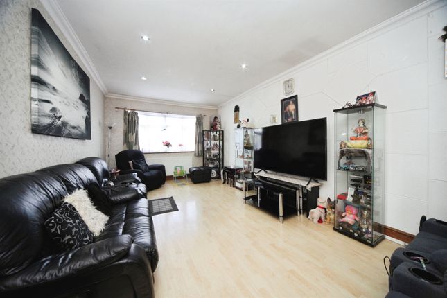 201, Toddington Road, Luton photo 3
