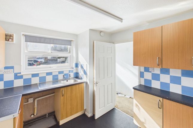 19, Rosehill Gardens, Penzance photo 3