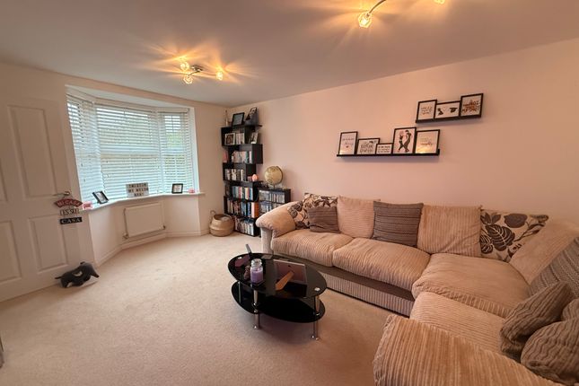 Thorneycroft Way, Crewe photo 3