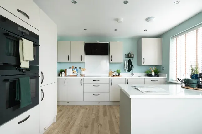 Taylor Wimpey - Oak Park