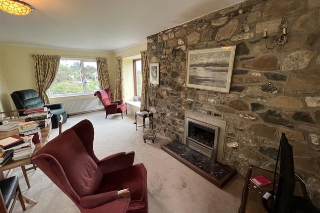 Sitting/Dining Room