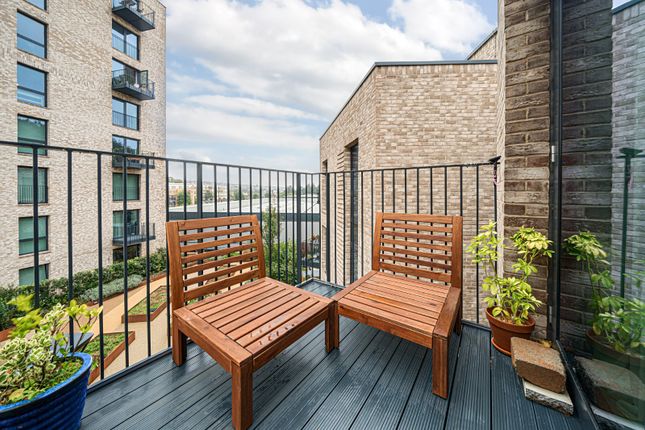 Flat for sale in Saunders Park View, Brighton, East Sussex