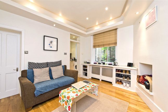 Thumbnail Flat for sale in Sheengate Mansions, Upper Richmond Road West, London