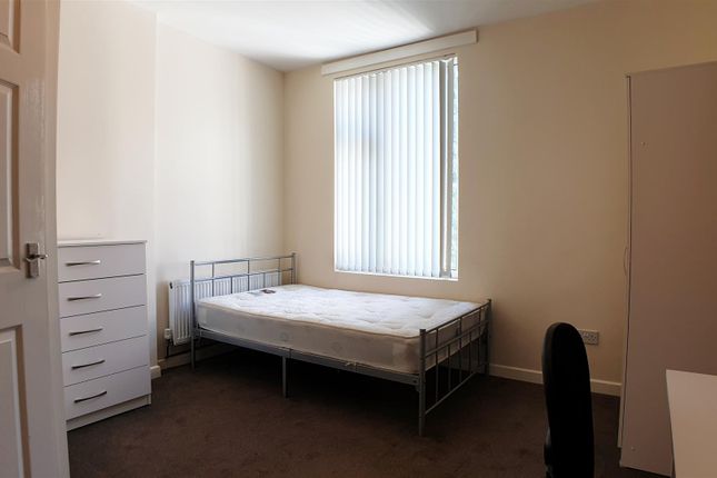 Room 4, 92, Rotton Park Road, Birmingham photo 5