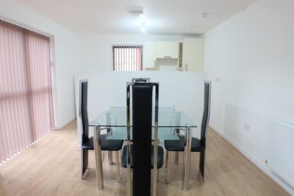 8, Sir Harry Secombe Court, Swansea photo 5