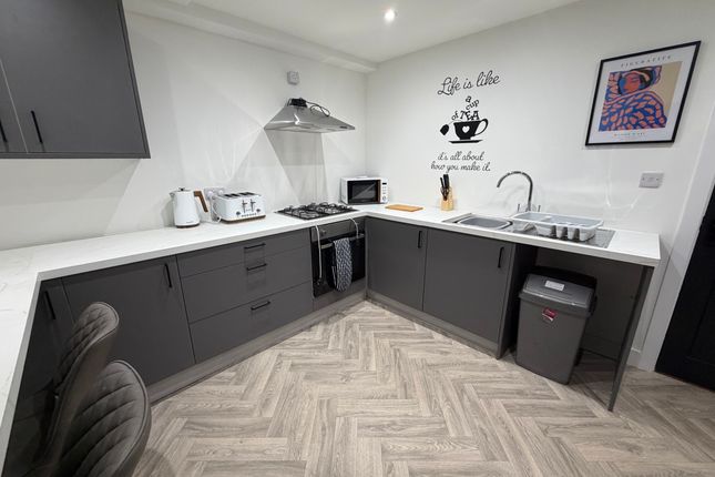 Room 5, 14 Davenport Road, Derby photo 2