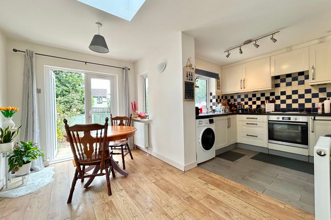 Flat 1, 10 Priestley Avenue, Exeter photo 4
