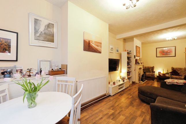 71, Carter Lane, Mansfield photo 2