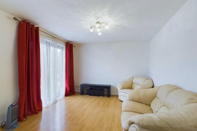 Flat 8, Shallowford Court, Stoke-On-Trent photo 4