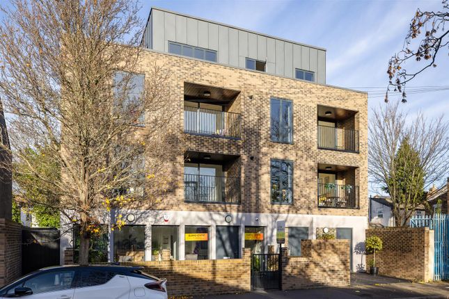 Flat 2A, Clinton Road, Forest Gate photo 4