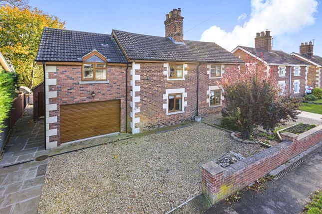 Thumbnail Semi-detached house for sale in West Street, Folkingham, Sleaford, Lincolnshire