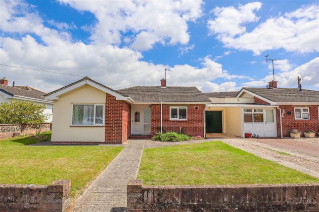 Bungalow for sale in Luckett Way, Calne
