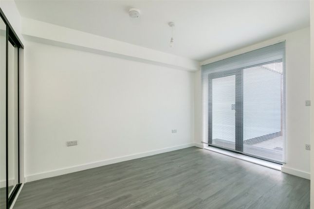 Flat 1, 15-21, Bartley Street, Bristol photo 3
