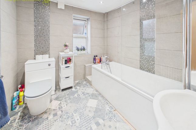 23, Radnor Drive, Wallasey photo 3