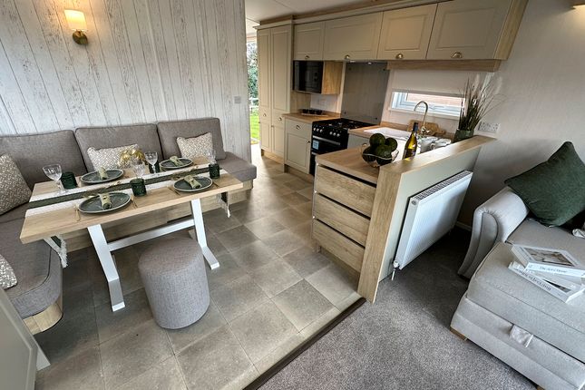Nottage Park Lodges, Moor Lane Nottage, Porthcawl photo 3